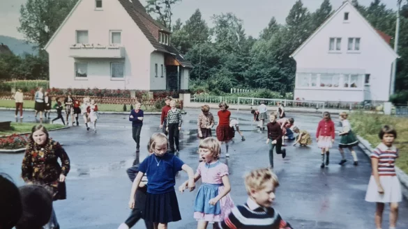 Schullalltag ein Jahr nach der Einweihung: Am 10. September 1965 ist diese Bild entstanden. - &copy; Grundschularchiv