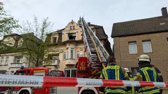 In der Osterstra&szlig;e hat ein Dachstuhl gebrannt. - &copy; Freitag TV