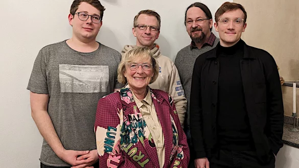 SPD Lemgo hat gew&auml;hlt: (von links) Torsten Rauch (Kassierer), Heike Busse (stelv. Vorsitzende), Christian Bintz (stelv. Vorsitzender) Dirk Bensel (Schrisftf&uuml;hrer) und Vorstitz Lasse Huxoll. - &copy; SPD Lemgo