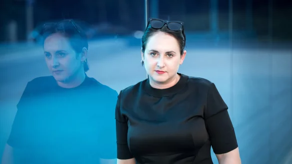 Die georgisch-deutsche Autorin Nino Haratischwili liest zum Auftakt im Hangar 21 in Detmold. - &copy; G2 Baraniak