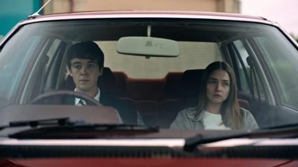 Alex Lawther als James und Jessica Barden als Alyssa Foley in der zweiten Staffel von "The End of the F***ing World" bei Netflix. - &copy; Netflix