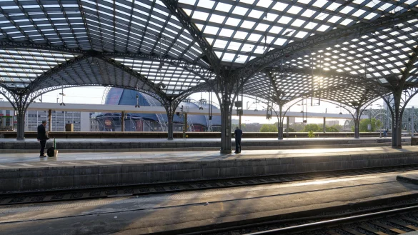 Das vor&uuml;bergehende 9-Euro-Ticket habe gezeigt, dass es vielen Kindern auch eine Teilhabe an anderen Bildungsangeboten sowie an Ferienaktivit&auml;ten erm&ouml;gliche. - &copy; Henning Kaiser