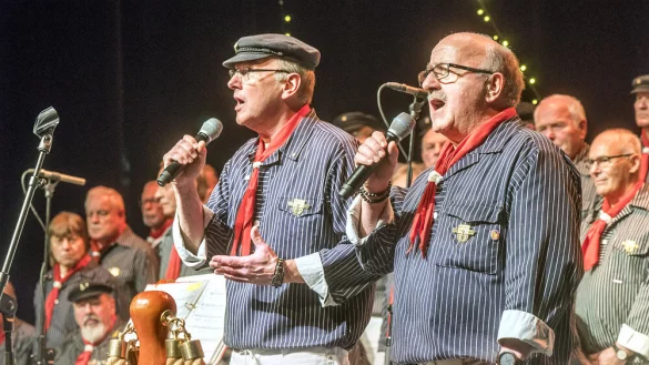 Entert die Freilichtb&uuml;hne Bellenberg: der &bdquo;Magellan Shanty-Chor Paderborn". - &copy; Karl-Heinrich Wiechers