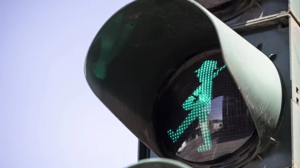 Eine Ampelanlage and der L535 wird zur Baustelle. (Symbolbild) - &copy; picture alliance/dpa