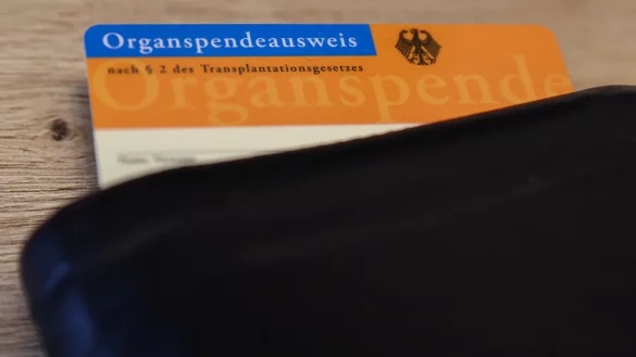 Die meisten Deutschen haben ihren Willen zur Organspende nicht schriftlich dokumentiert. - &copy; picture alliance / osnapix