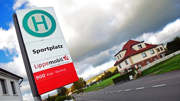 Die Humfelder w&uuml;nschen sich eine bessere Bushaltestelle am Sportplatz. - &copy; Nicole Ellerbrake