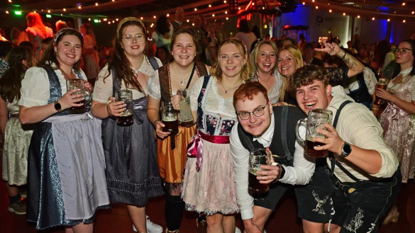 Bei der "Lippischen Gaudi" im Salzufler Messezentrum geht am Wochenende die Post ab. - &copy; Nicole Ellerbrake