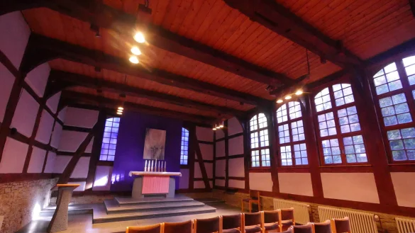 Die ehemalige Synagoge wird durch die Christengemeinschaft als Michaelkapelle weiterhin sakral genutzt - seit nunmehr 40 Jahren. - © Jost Wolf