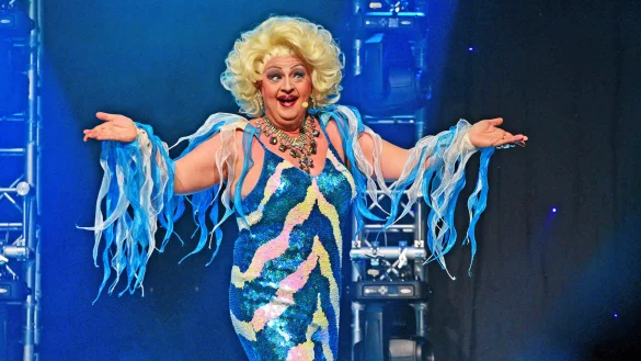 Strahlend, bunt und ein bisschen verr&uuml;ckt pr&auml;sentierten sich Maria Crohn & Friends in Bad Salzuflen. - &copy; Nicole Ellerbrake