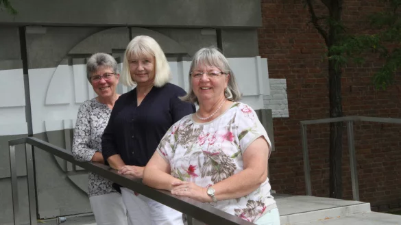 Engagierte Katholikinnen: (von links) Birgit Grosche, Marie-Theres Bockhorst-Th&ouml;ne und Gisela Gewies. - &copy; Martin Hostert