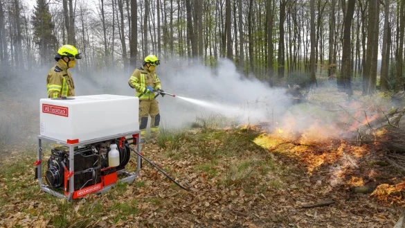 So könnte ein Einsatz mit dem "FastAttack" im Wald aussehen. Die Firma Meier-Brakenberg hat das Gerät nach eigenen Angaben intensiv erprobt. - © Rolf Hellmeier/Meier-Brakenberg
