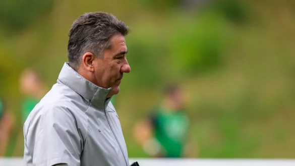 Miron Tadic, Trainer des TSV Oerlinghausen. - &copy; EGON PENNER