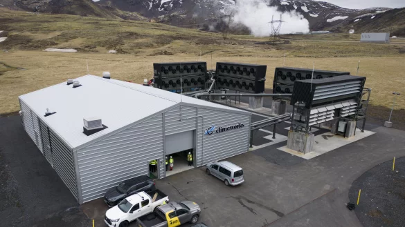 Die Schweizer Firma Climeworks hat 2021 nahe der isl&auml;ndischen Hauptstadt Reykjav&iacute;k die Anlage Orca in Betrieb genommen. - &copy; KEYSTONE/Anthony Anex