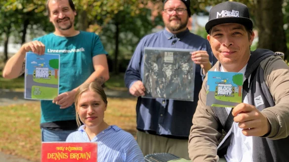 Wollen feiern und Spa&szlig; haben. Sie organisieren die Block Party am Samstag im Abteigarten: Gawan Linnemann, (von links), Larissa Mellies, Paul Kater und Jochen Mellies vom Subkulturverein "Forward". - &copy; Archivfoto: Till Brand