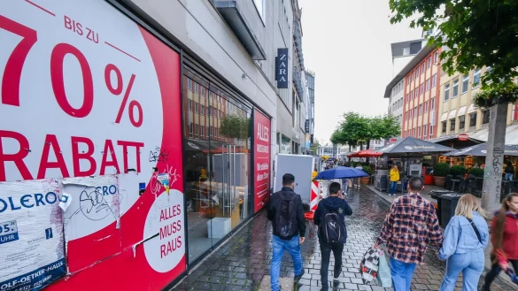 Bald versiffte Vergangenheit? Geht es nach den wichtigsten Akteuren in der Bahnhofstra&szlig;e, wird ab 2024 und in den folgenden Jahren vieles besser. - &copy; Andreas Zobe