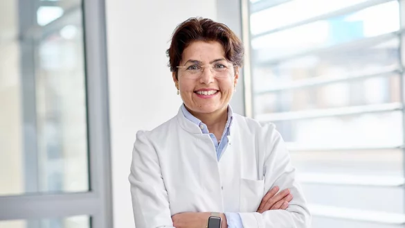 Der Umzug des Brustzentrums von Lemgo nach Detmold war notwendig, ist Universitätsprofessorin Dr. Beyhan Ataseven überzeugt. Sie will die Frauenklinik weiter nach vorne bringen. - © Klinikum Lippe