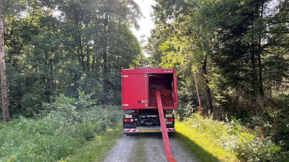 2500 Meter Schlauch sind Teil des Wasserfördersystems. - © Feuerwehr Lemgo