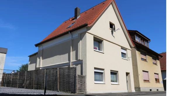 Die ehemalige Synagoge an der Aechternstra&szlig;e 19 auf einem aktuellen Bild. Weil es keine Beschilderung gibt, wissen die wenigsten von der bedeutenden Historie des Hauses. - &copy; Alexandra Schaller