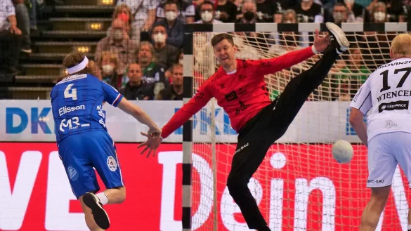 Nicht nur f&uuml;r Bjarki Mar Elisson war es schwer, Kiels Torh&uuml;ter Niklas Landin zu &uuml;berwinden. - &copy; J&ouml;rg Hagemann