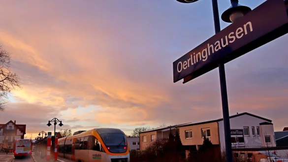 Am Bahnhof Oerlinghausen in Asemissen k&ouml;nnte es f&uuml;r die Fahrg&auml;ste besser laufen. - &copy; Birgit Guhlke