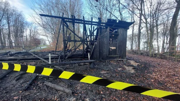 Von der Bandelhütte bleibt nur noch eine Ruine. - © Janet König