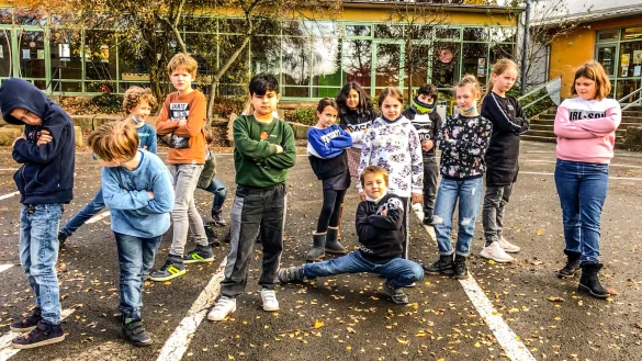 An der Grundschule Wasserfuhr ist das Video f&uuml;r den Song gedreht worden. - &copy; Musikschule Bad Salzuflen