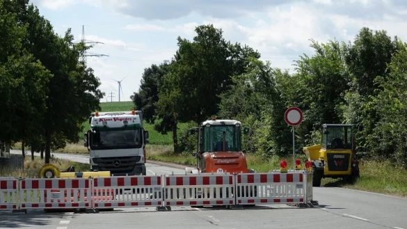 Nichts geht zwischen Echternhagen und Hohenhausen: Die Herforder Stra&szlig;e wird in diesem Abschnitt saniert. - &copy; Axel B&uuml;rger