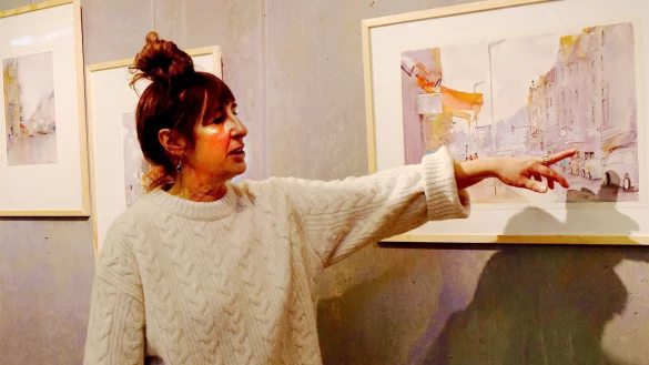 Inspiriert von Detmolds Hauptverkehrsader: die im Foyer des Detmolder Sommertheaters ausgestellten Arbeiten der K&uuml;nstlerin Yvonne Pretzsch. - &copy; Karen Hansmeier