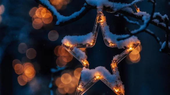 Die Redaktion w&uuml;nscht allen Leserinnen und Lesern frohe Weihnachten. - &copy; Pixabay/12138562O