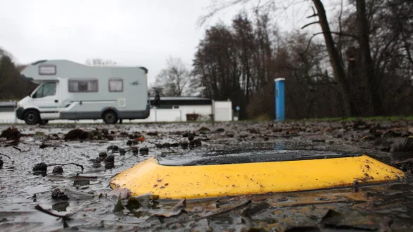 Die Stellpl&auml;tze f&uuml;r Wohnmobile am Hohenhauser Freibad sind mit Sensoren ausgestattet. So k&ouml;nnen Urlauber auf der Durchreise online sehen, ob noch Fl&auml;chen frei sind. - &copy; Nico D&uuml;llmann