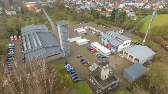 Am Feuerwehrausbildungszentrum in Lemgo liefen in der Zeit der Corona-Pandemie viele Monate lang die F&auml;den zusammen. - &copy; Kreis Lippe