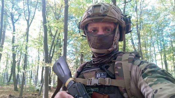 Manu k&auml;mpft seit April bei der internationalen Legion, um sein Heimatland zu verteidigen. - &copy; privat