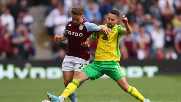 Lukas Rupp (r.) wird mit einem Wechsel zu Arminia Bielefeld in Verbindung gebracht. Zuletzt war der 31-J&auml;hrige f&uuml;r Norwich City aktiv. - &copy; picture alliance / Action Plus