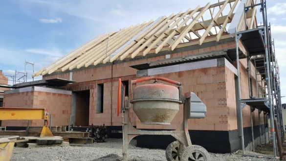 Wer in Barntrup ein Grundstück oder Haus besitzt, muss in Zukunft wohl höhere Abgaben an die Stadt zahlen. Nur die FDP hat sich gegen die Erhöhung der Grundsteuer ausgesprochen. - © Archivfoto: Sylvia Frevert