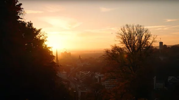 Der Clip von Frederick Tanton ist knapp drei Minuten lang und zeigt Bielefeld von seinen sch&ouml;nsten Seiten. - &copy; youtube/Frederick Tanton