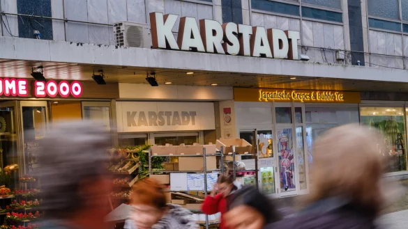 Nicht nur Galeria Karstadt Kaufhof kämpft in der Bielefelder City ums Überleben. Der Handel könne die Innenstadt nicht retten, glaubt Stadtmarketing-Chef Martin Knabenreich. Doch er sieht auch neue Chancen. - © Andreas Zobe