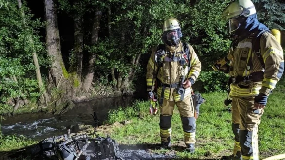 Hagener Wehrkr&auml;fte mussten erneut einen Motorroller l&ouml;schen. - &copy; Feuerwehr Lage