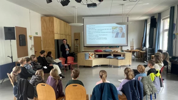 Torben Blome hat sich mit dem L&uuml;gder Kinder- und Jugendrat ausgetauscht. - &copy; SOS Kinderdorf