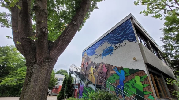 Vor allem Sch&uuml;lerinnen und Sch&uuml;ler der Albert-Schweitzer-Schule in Hagen nutzen den Sch&uuml;lerspezialverkehr. Der Bedarf steigt. - &copy; Astrid Sewing