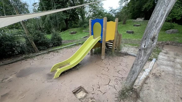 Die AWO-Kita am Paradies hat es besonders schlimm getroffen. Das Au&szlig;engel&auml;nde wird &uuml;ber l&auml;ngere Zeit gesperrt bleiben m&uuml;ssen. - &copy; Seda Hagemann