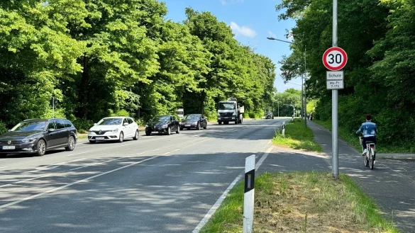 Der betroffene Abschnitt erstreckt sich von der Kreuzung mit der Klingenbergstra&szlig;e bis zur Einm&uuml;ndung der Elisabethstra&szlig;e. - &copy; Raphael Bartling