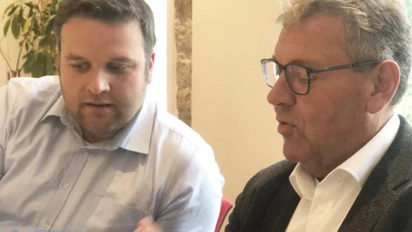 CDU-Kreisvorsitzender Lars Brakhage (links) und Meinolf Haase, der im September offiziell zum Landratskandidaten der CDU gek&uuml;rt werden soll. - &copy; Martin Hostert