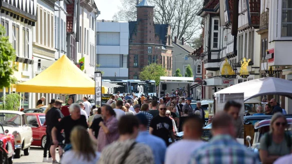 Lemgo macht ein Fass auf - &copy; Nicole Ellerbrake