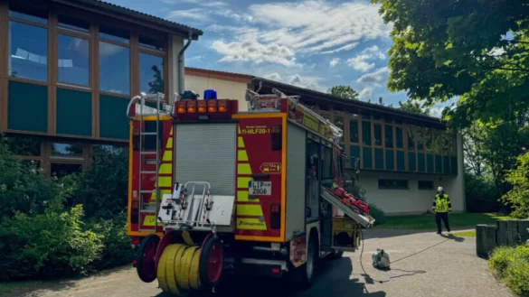 Die Feuerwehr musste in die Adolf-Meier-Stra&szlig;e ausr&uuml;cken. - &copy; Feuerwehr Detmold