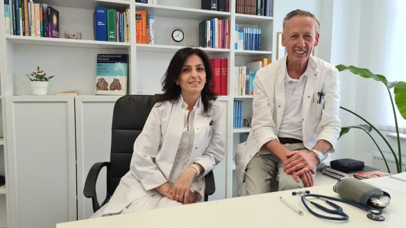 Ekaterine Eshmakorashvili macht derzeit eine Weiterbildung bei Dr. med. Martin Schaefers in seiner Praxis in Hohenhausen. - © Nadine Uphoff