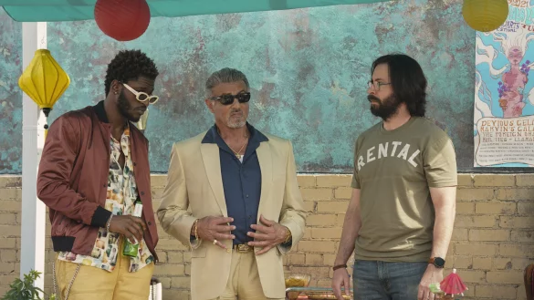 Altmeister Sylvester Stallone (76,Mitte) zeigt in "Tulsa King" bei Paramount+, dass er noch nicht zum alten Eisen geh&ouml;rt. - &copy; All rights reserved to Paramount+