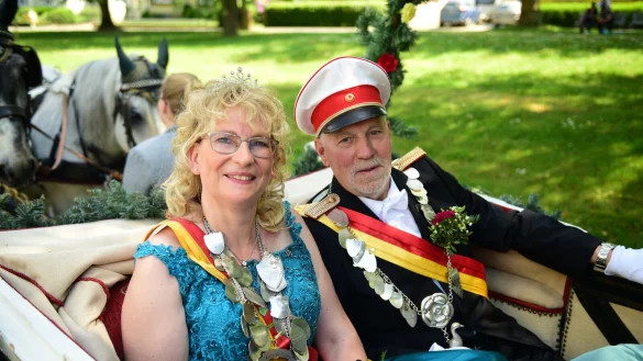 Das Braker Sch&uuml;tzenk&ouml;nigspaar Horst Korf und Karin Falke. Foto: Nicole Ellerbrake - &copy; Nicole Ellerbrake