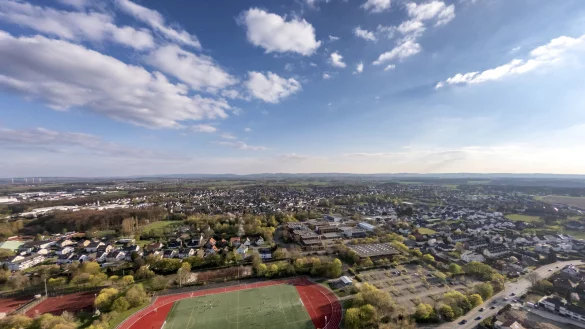 Auch das Stadion im Schulzentrum Aspe spielt in der Befragung zu den Salzufler Sportstätten eine Rolle. - © Torben Gocke