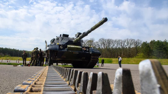 Die Bundesregierung hatte mehrere Panzer vom Typ Leopard 1 an die Ukraine geliefert. (Archivbild) - &copy; Klaus-Dietmar Gabbert/dpa