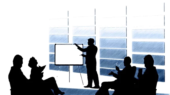 Das Format "Zukunftstisch" soll lokale Experten, Politiker und B&uuml;rger zusammenbringen. - &copy; Pixabay